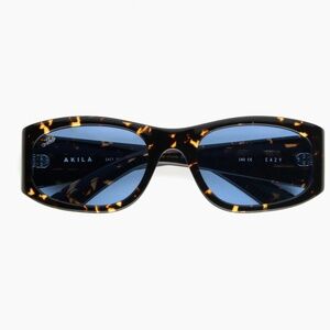 AKILA EAZY Sunglasses Brand New With Original Case